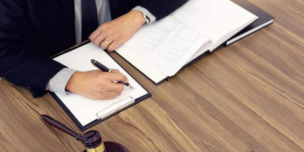 Contract Drafting Attorney