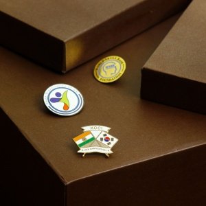 Lapel pins India